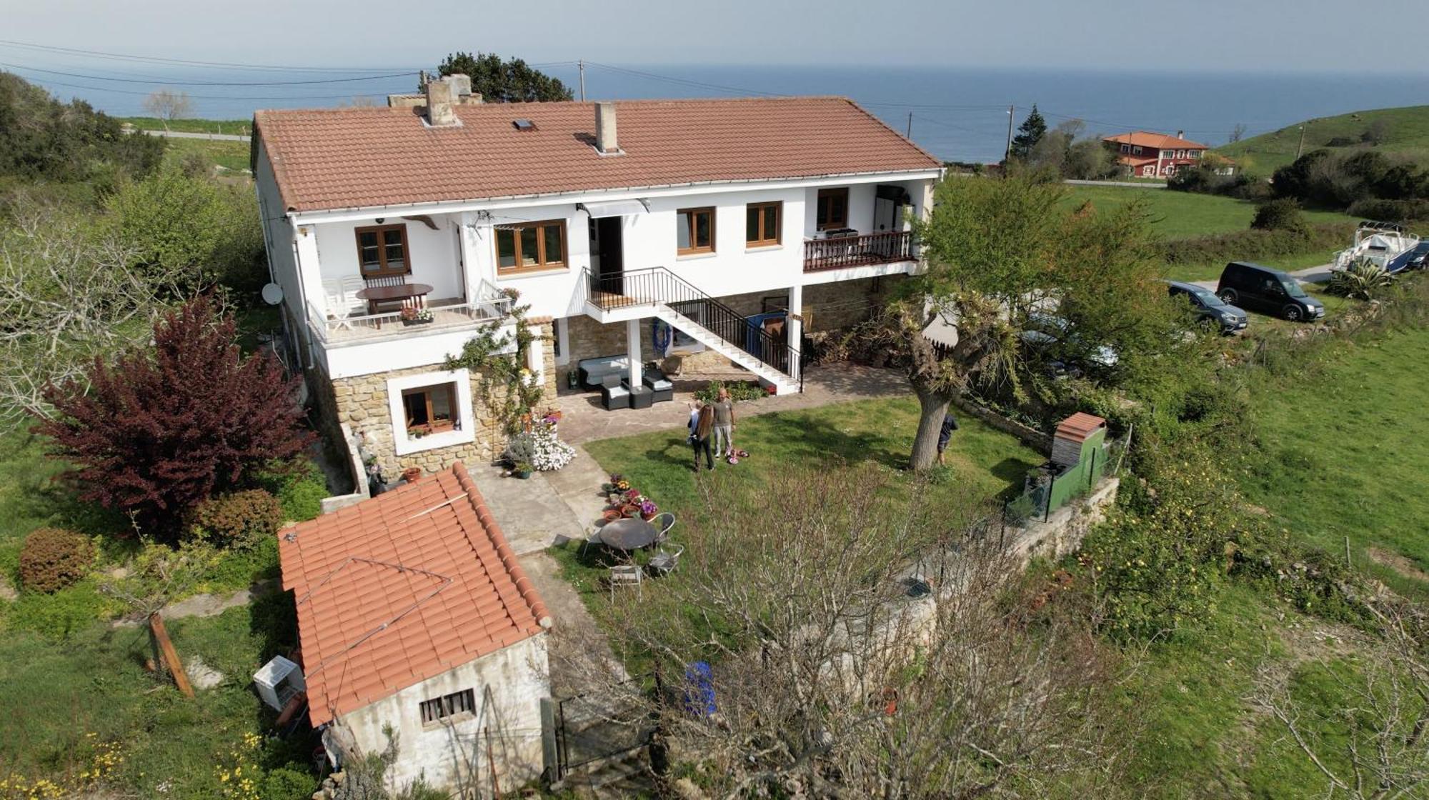 Bed and Breakfast Surf House Sanvi San Vicente De La Barquera Exterior foto